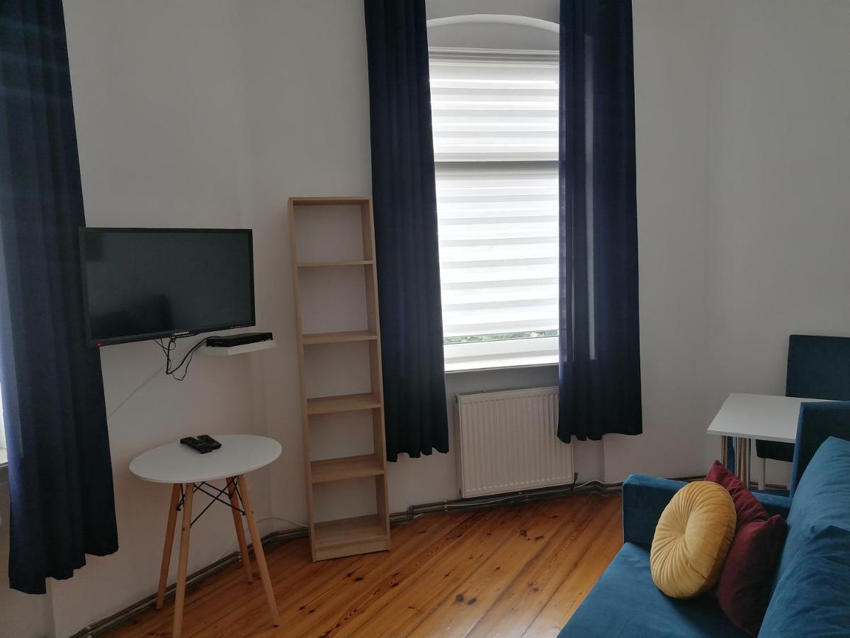 Hostel Tulip - Pokoj 5 Ze Wspolna Lazienka I Kuchnia Szczecin Exterior photo